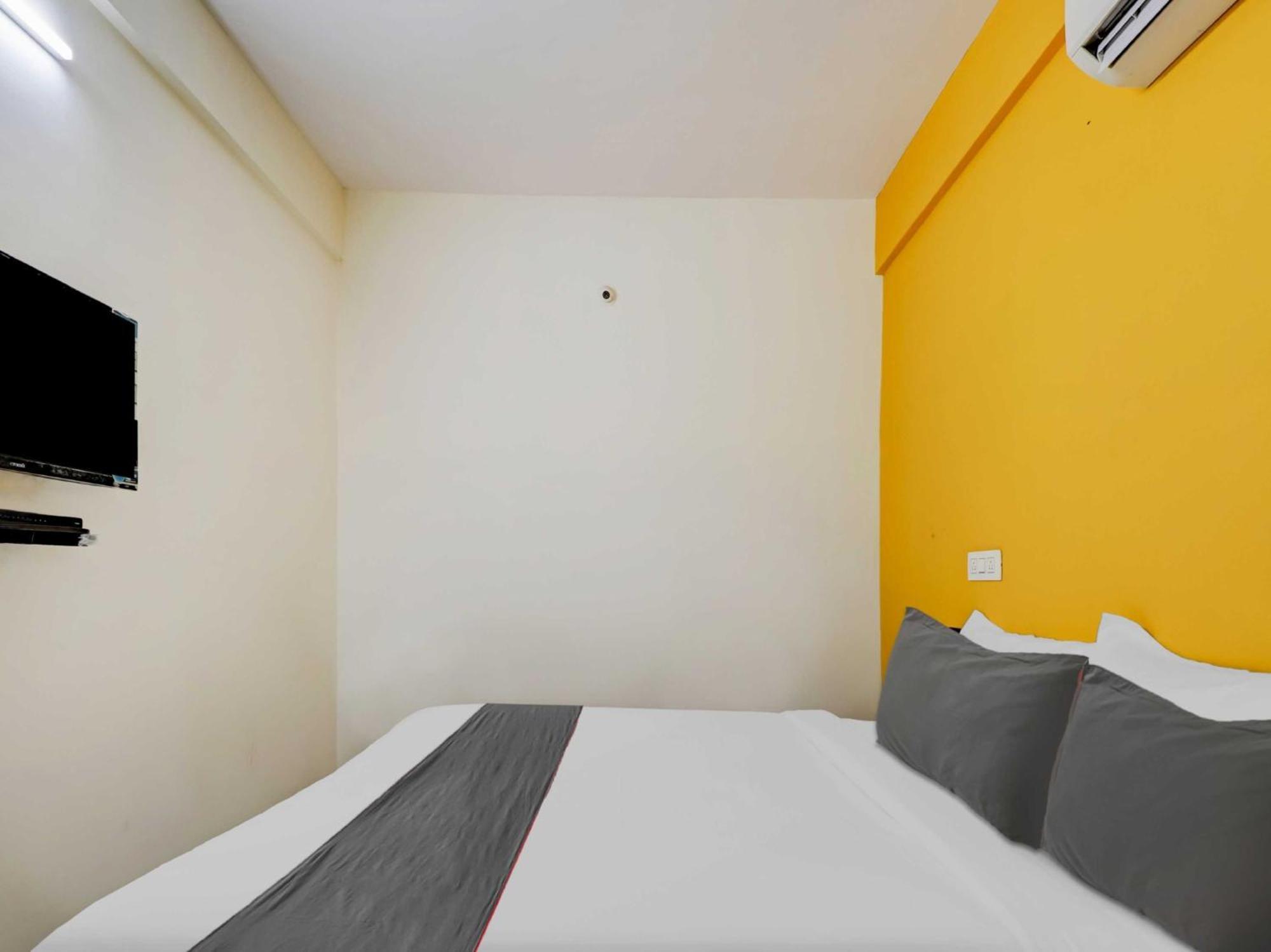Hotel Collection O Olive à Bangalore Extérieur photo